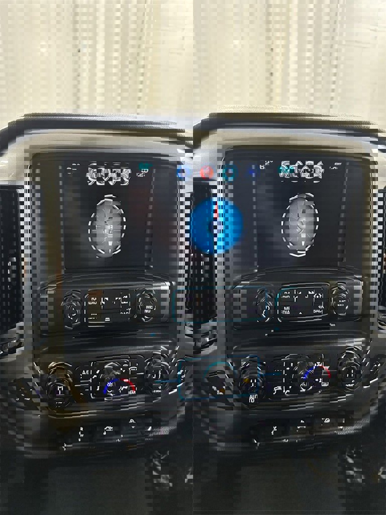 Used 2018 Chevrolet Silverado 1500 LT w/ All Star Edition image 19