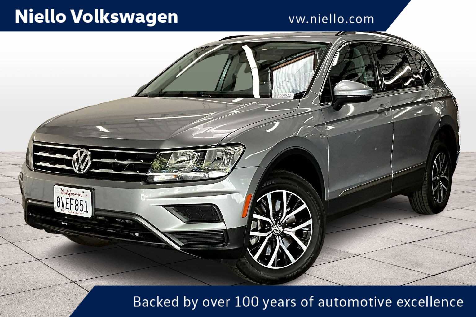 Used 2021 Volkswagen Tiguan SE image 1