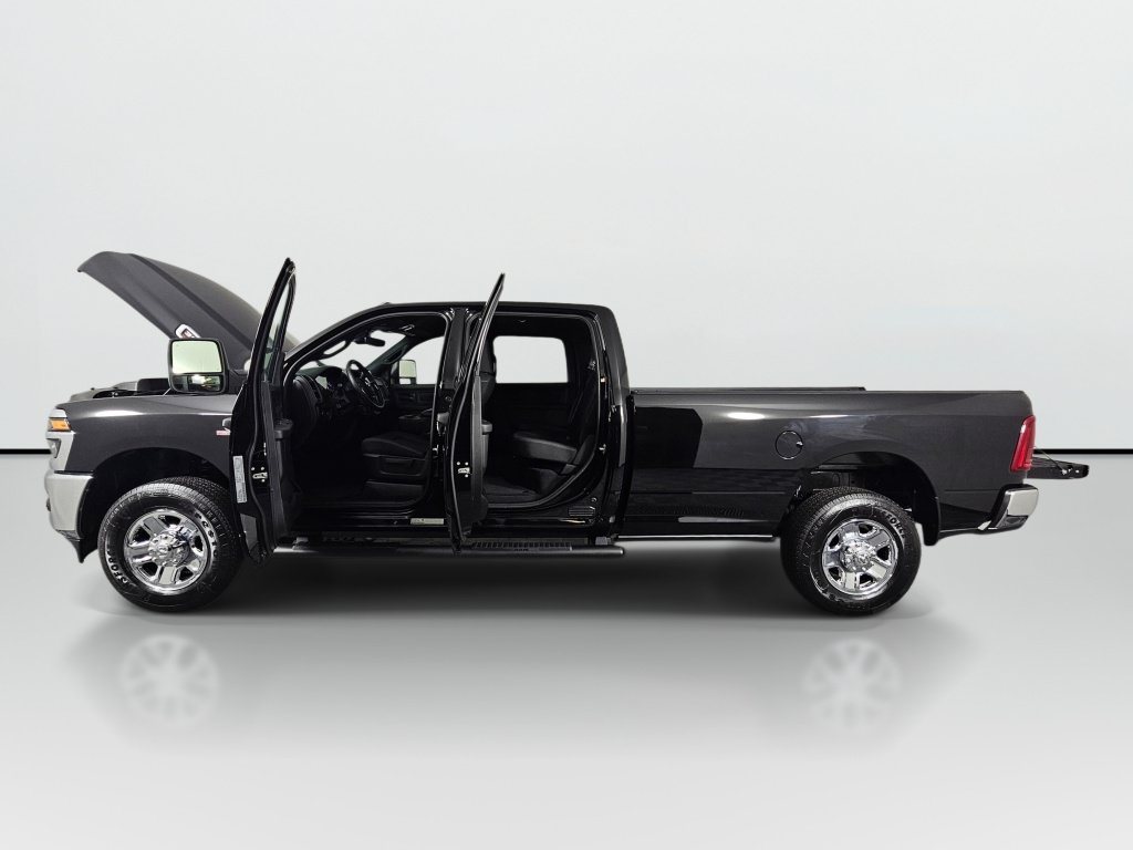 New 2026 RAM 3500 Tradesman AWD/4WD image 10