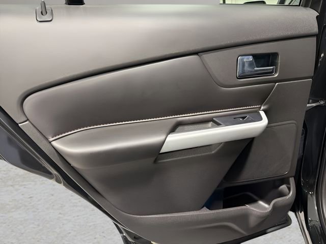 Used 2014 Ford Edge Limited FWD image 25