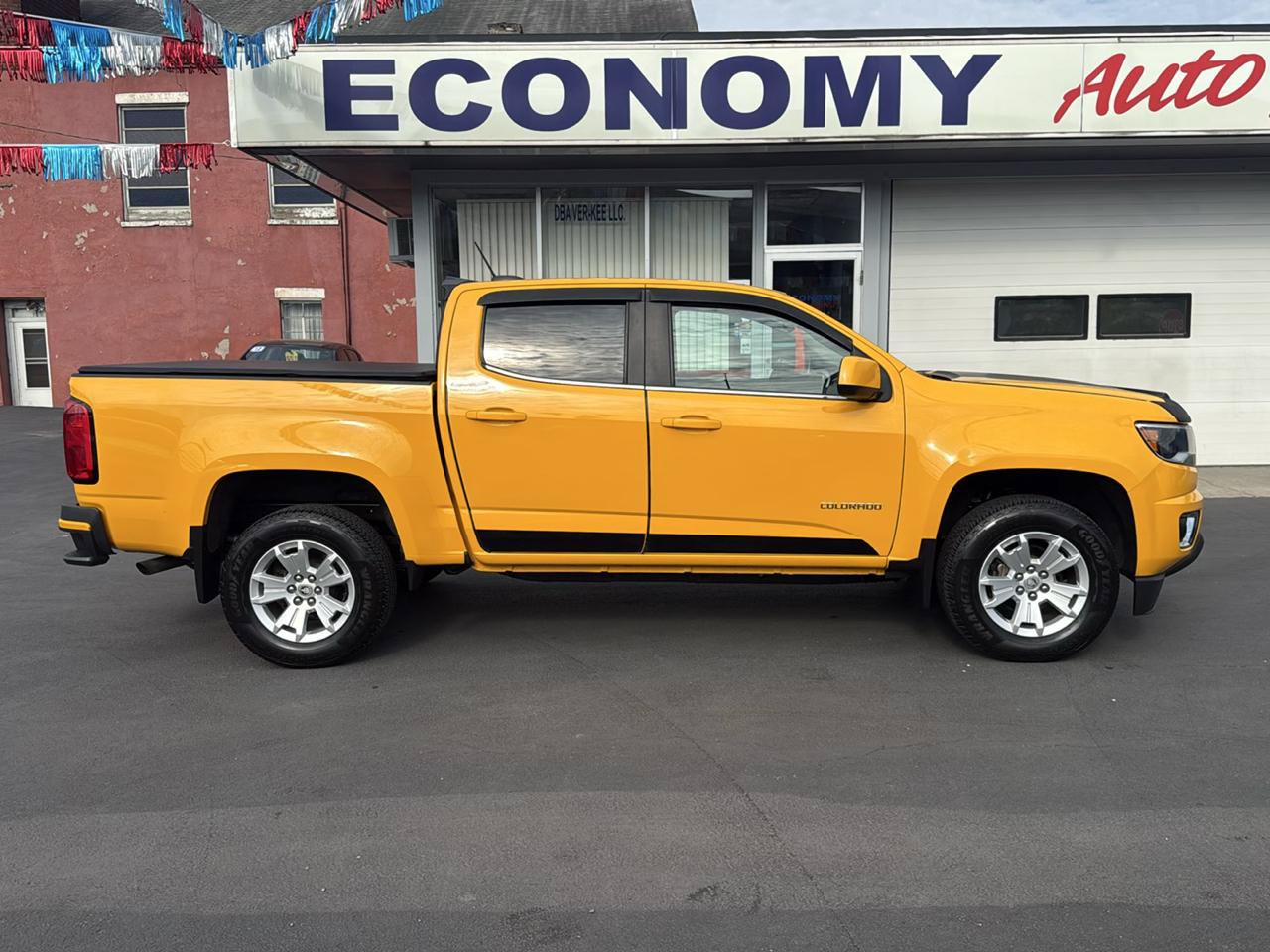 Used 2018 Chevrolet Colorado LT w/ LT Convenience Package AWD/4WD image 2