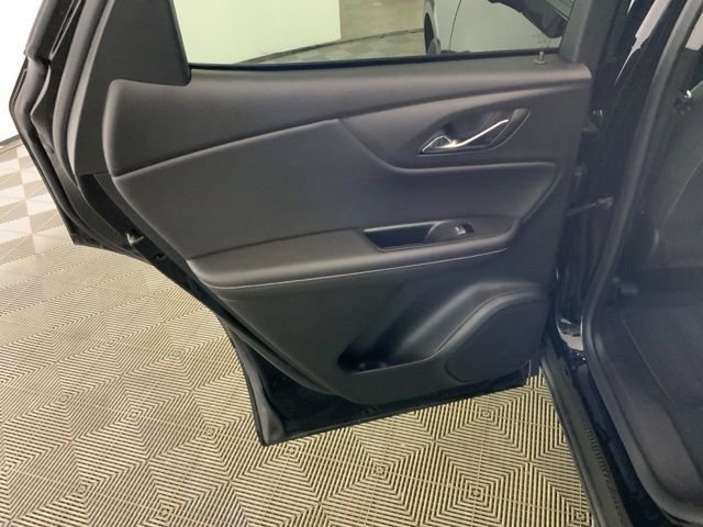 Used 2025 Chevrolet Blazer LT image 32