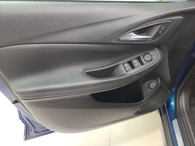 Used 2020 Buick Encore GX Preferred w/ Cold Weather Comfort Package FWD image 18