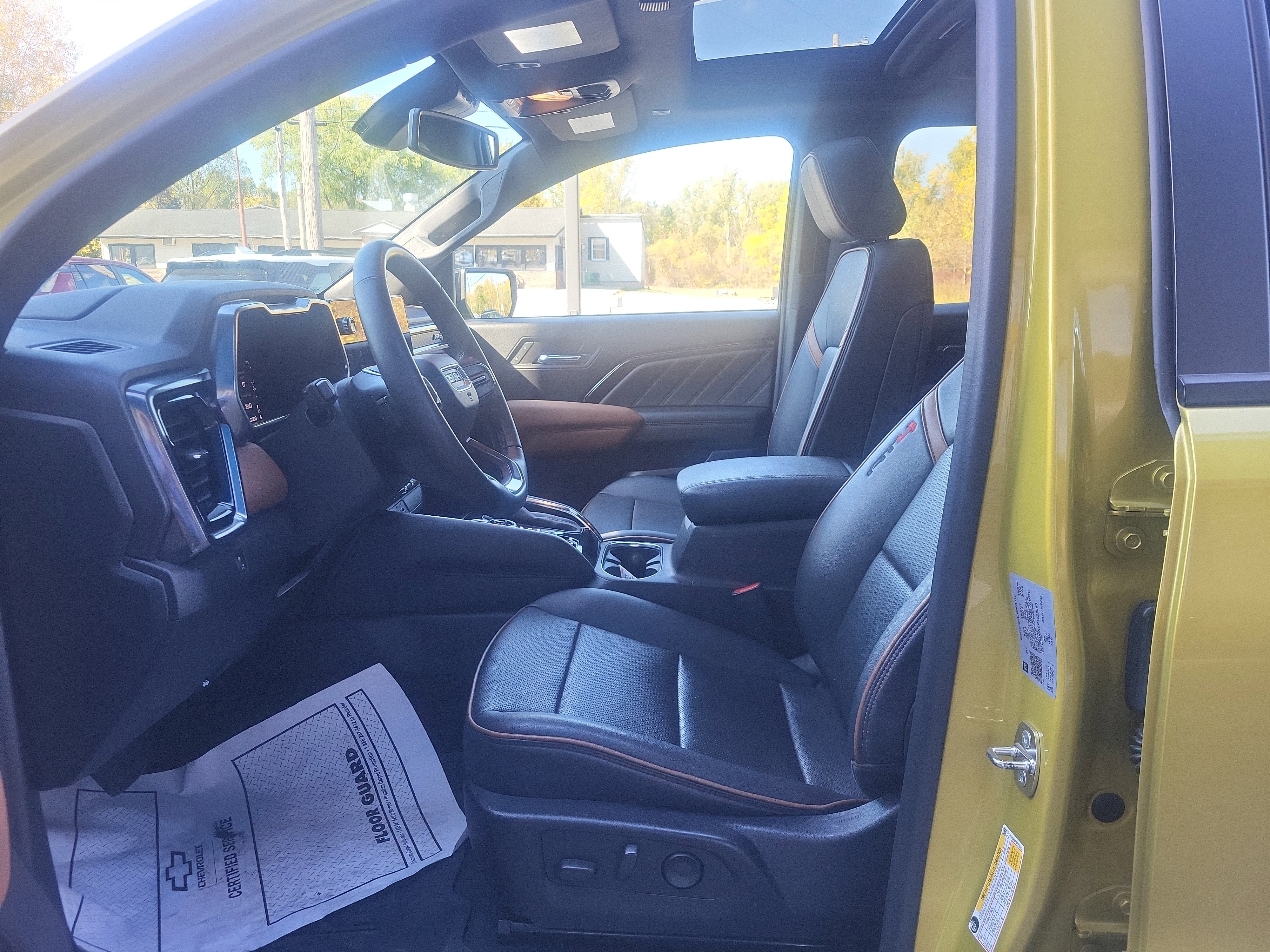 Certified 2023 GMC Canyon AT4 w/ AT4 Premium Package image 5