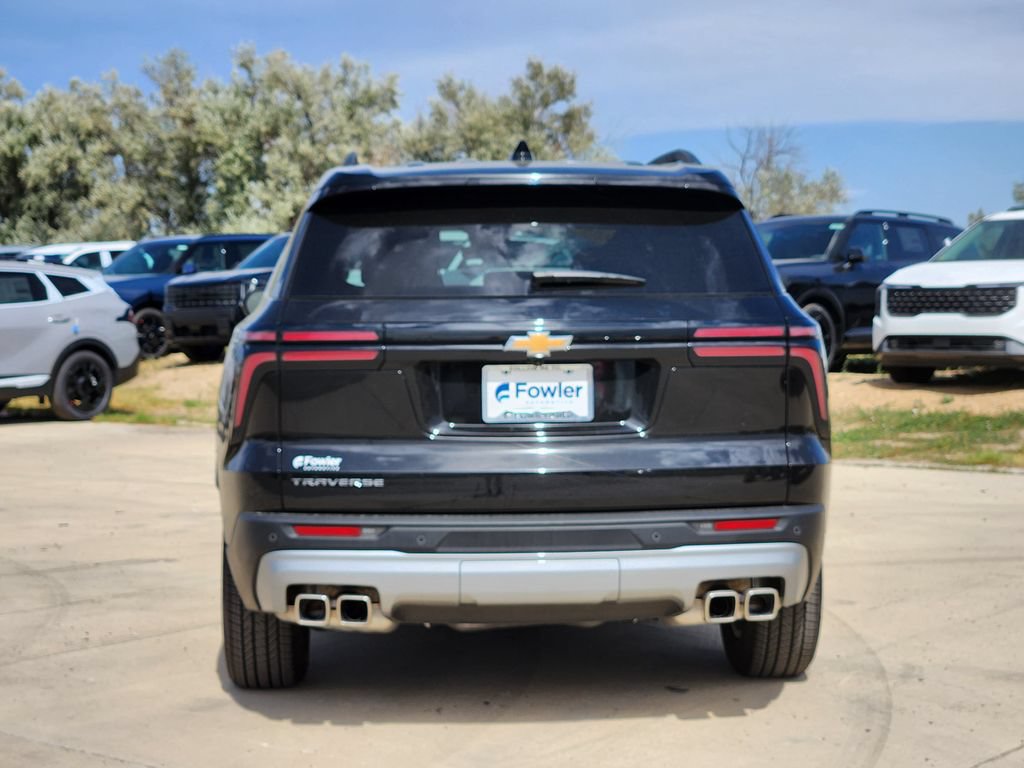 Used 2025 Chevrolet Traverse LT w/ Driver Confidence Package FWD image 6