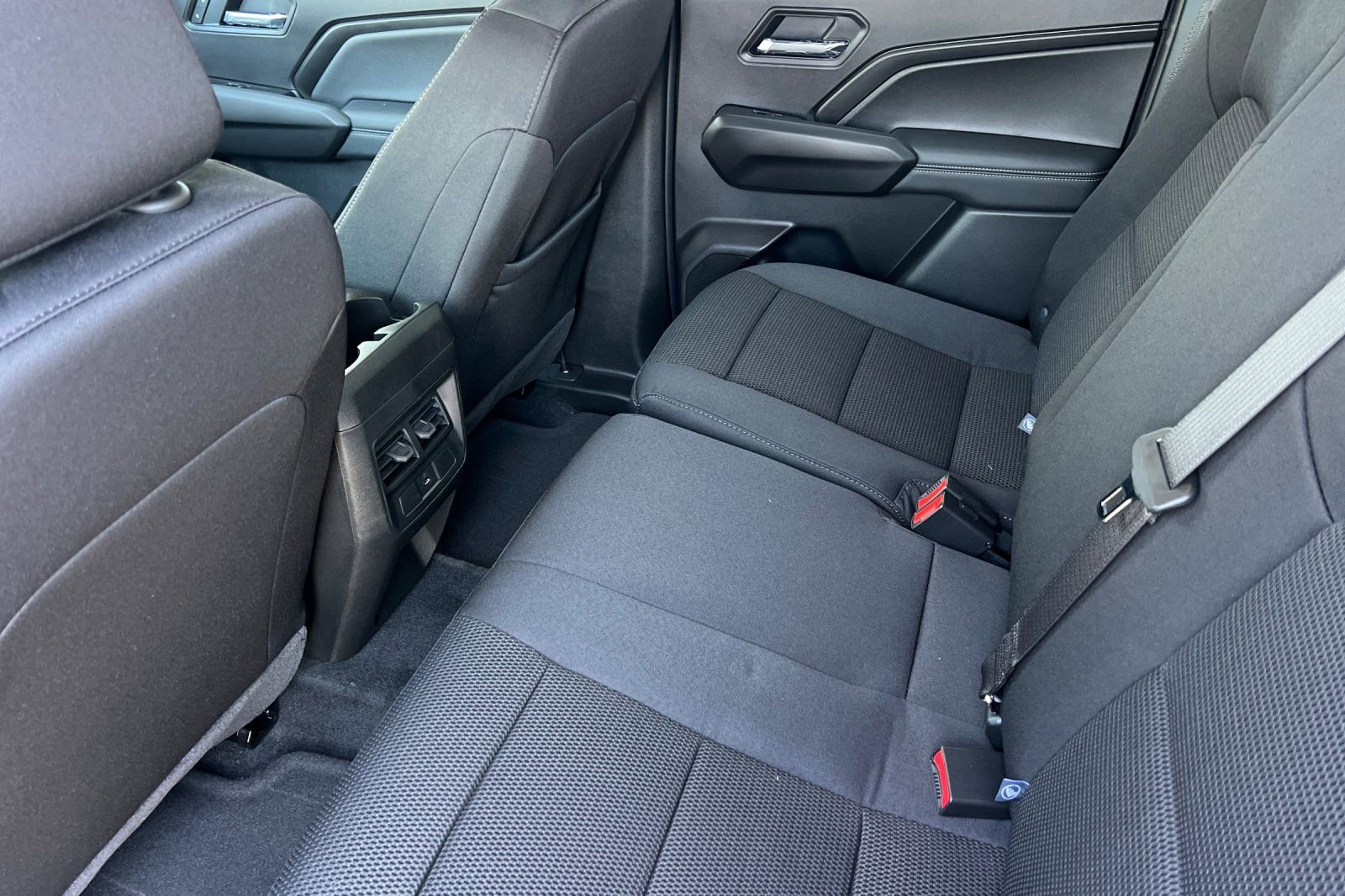 New 2026 GMC Canyon Elevation image 10