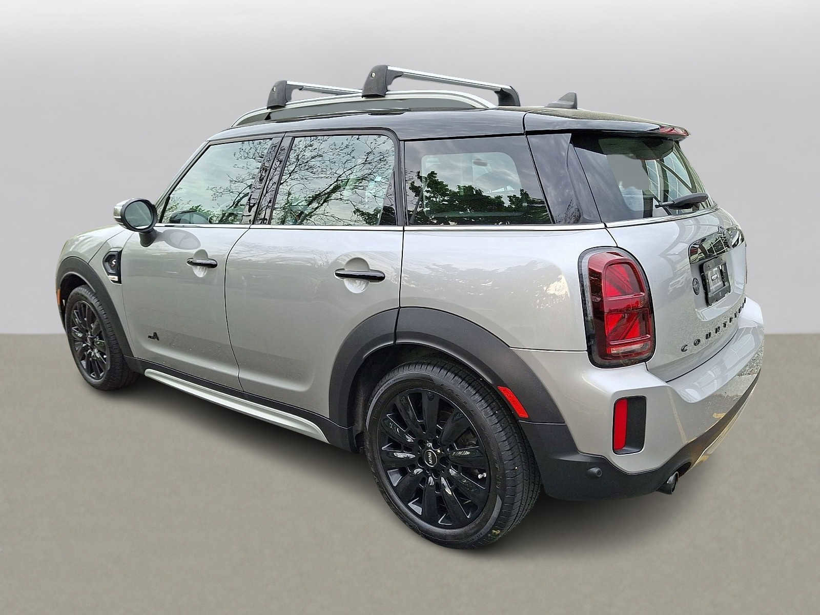 Used 2024 MINI Cooper Countryman S w/ Premium Package AWD/4WD image 5