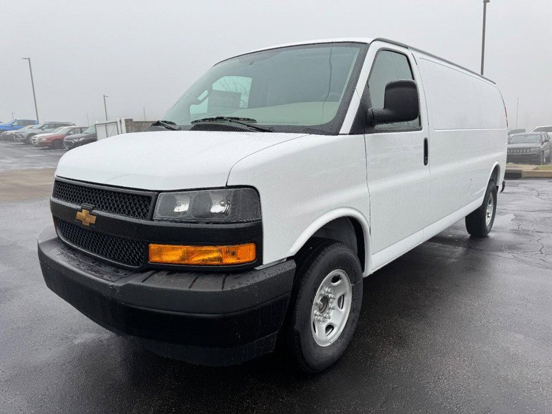 New 2026 Chevrolet Express 3500 Extended w/ Driver Convenience Package RWD image 31