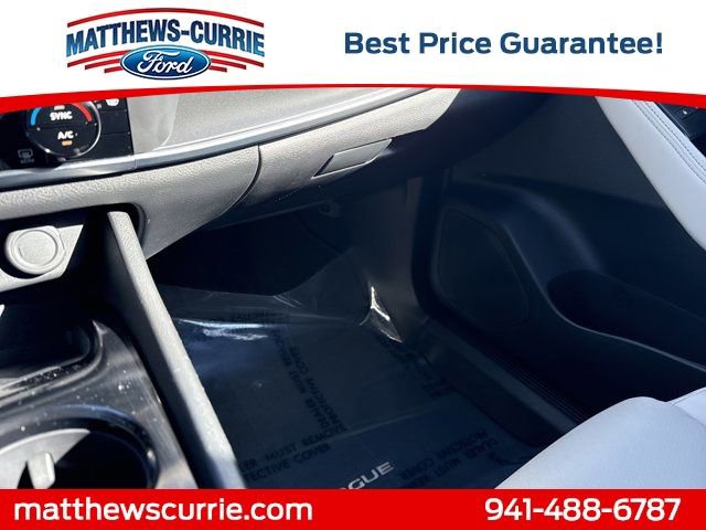 Used 2023 Nissan Rogue SV w/ SV Premium B Package image 23
