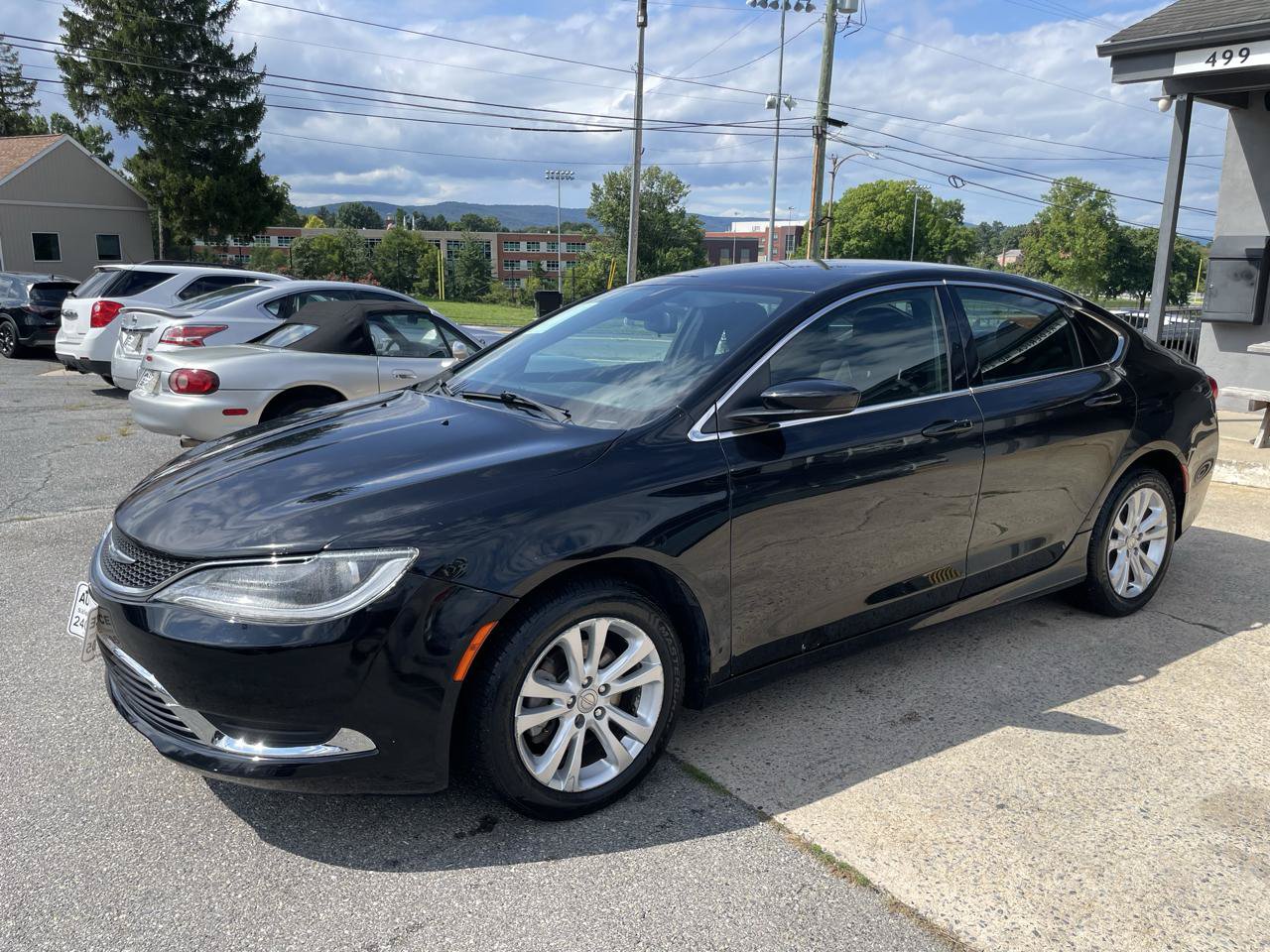 Used 2015 Chrysler 200 Limited FWD image 5