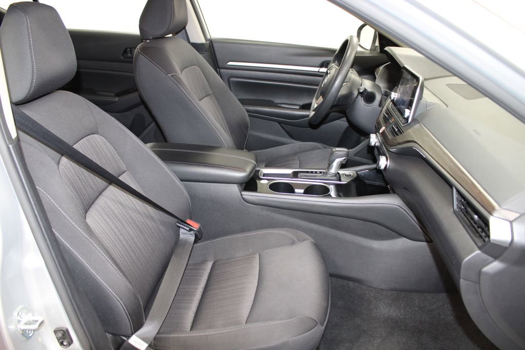 Used 2023 Nissan Altima 2.5 SV image 19