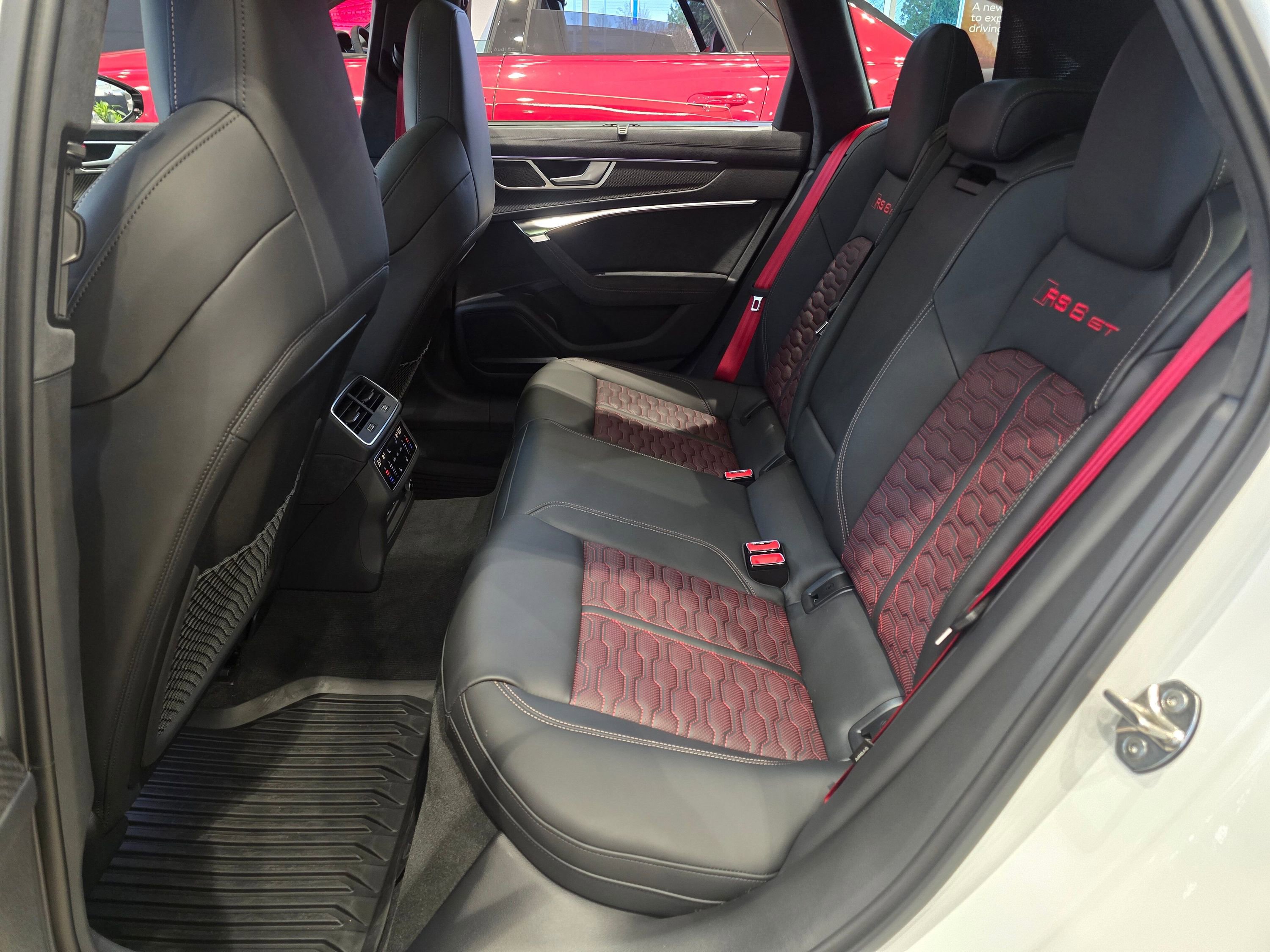 Used 2025 Audi RS 6 performance image 18