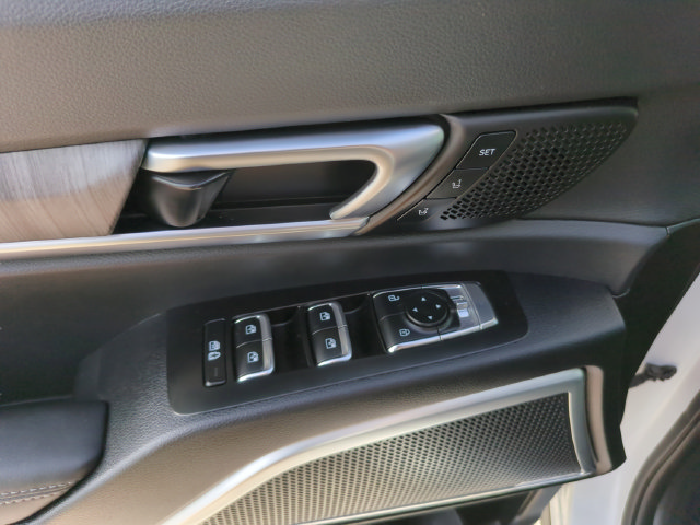Used 2023 Kia Telluride SX Prestige AWD/4WD image 17