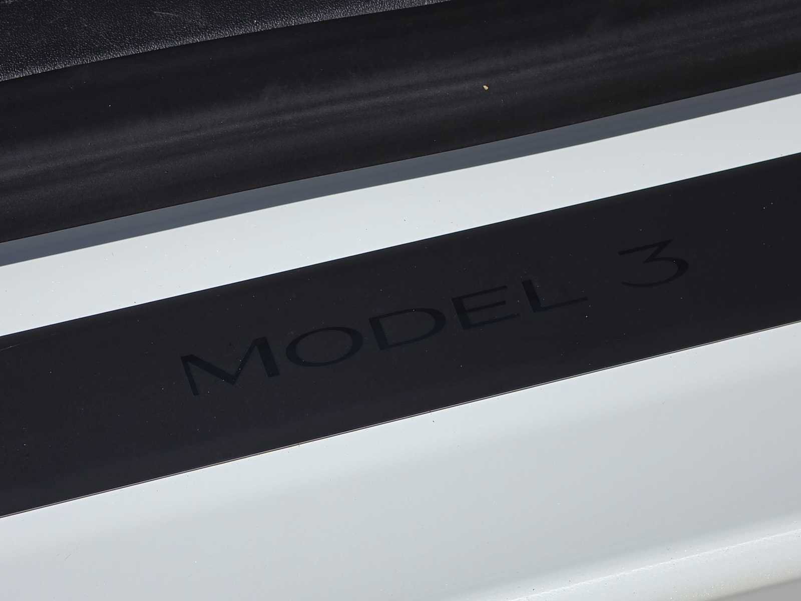 Used 2023 Tesla Model 3 Standard Range image 11