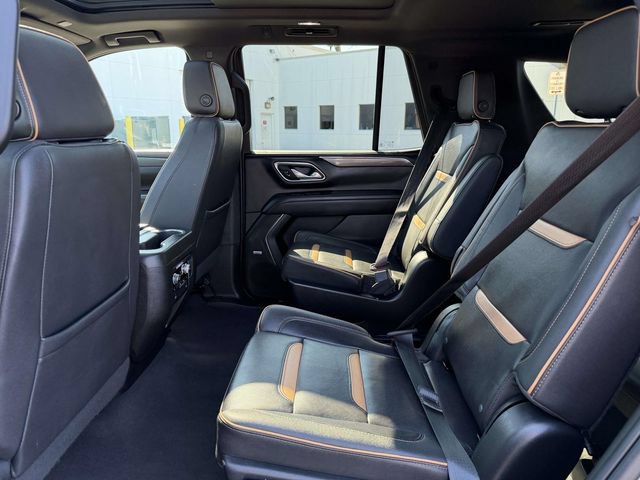 Used 2023 GMC Yukon AT4 w/ AT4 Premium Plus Package AWD/4WD image 9