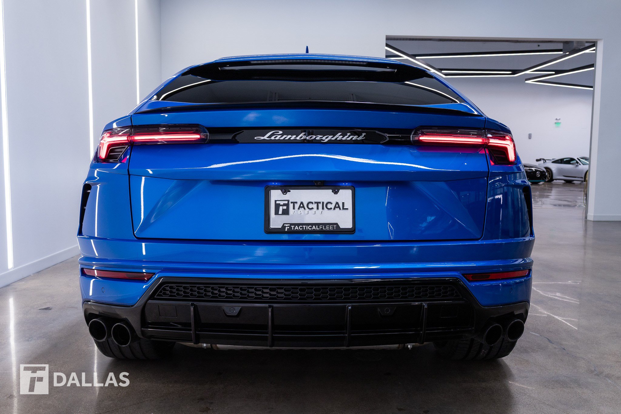 Used 2022 Lamborghini Urus AWD/4WD image 10