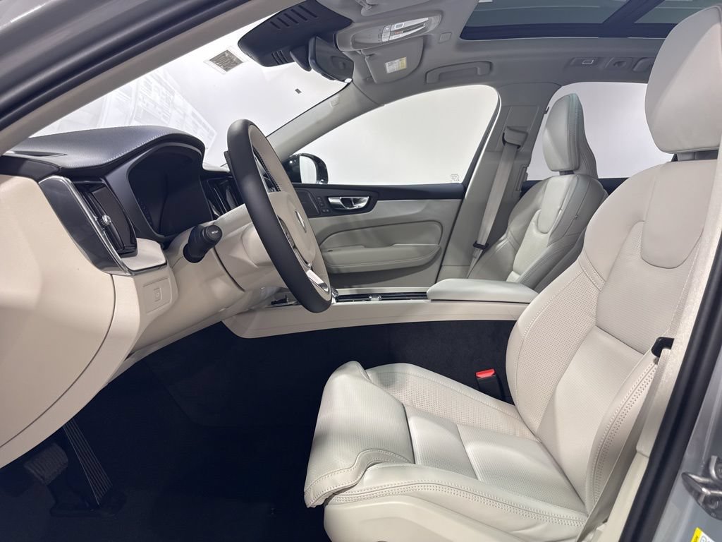 New 2026 Volvo XC60 B5 Ultra w/ Protection Package Premier AWD/4WD image 19