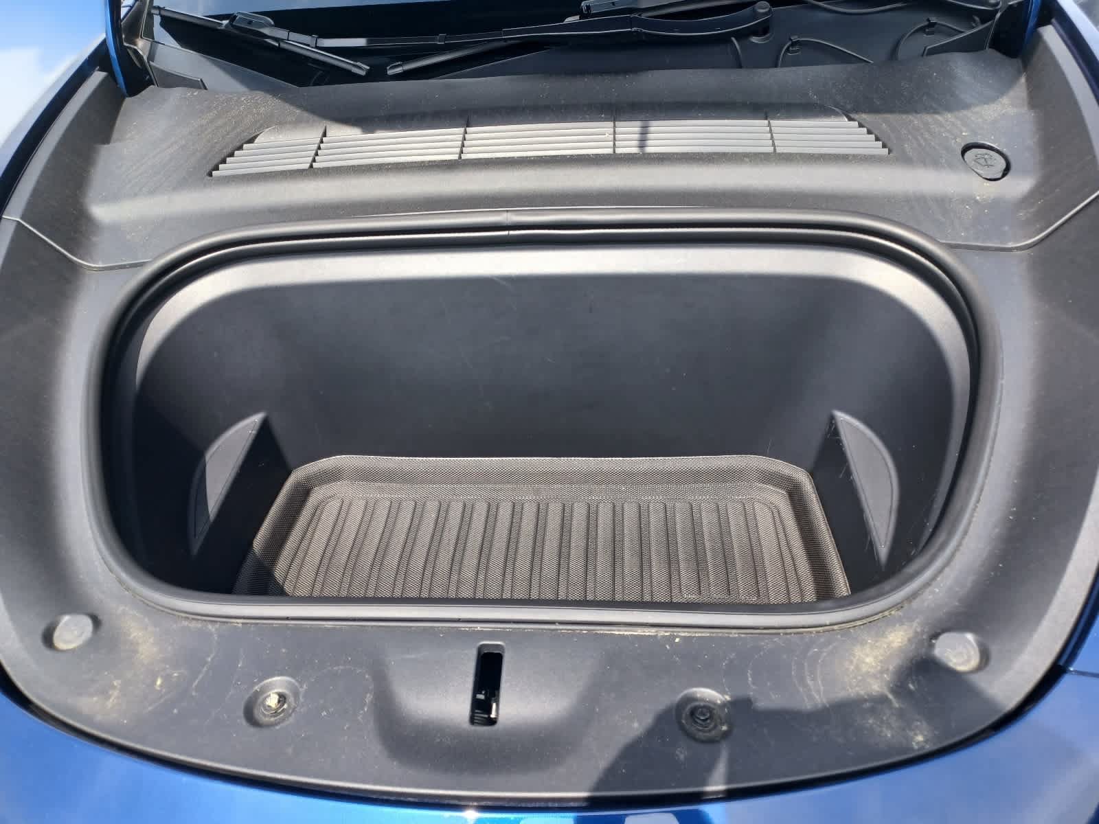 Used 2023 Tesla Model Y AWD image 22