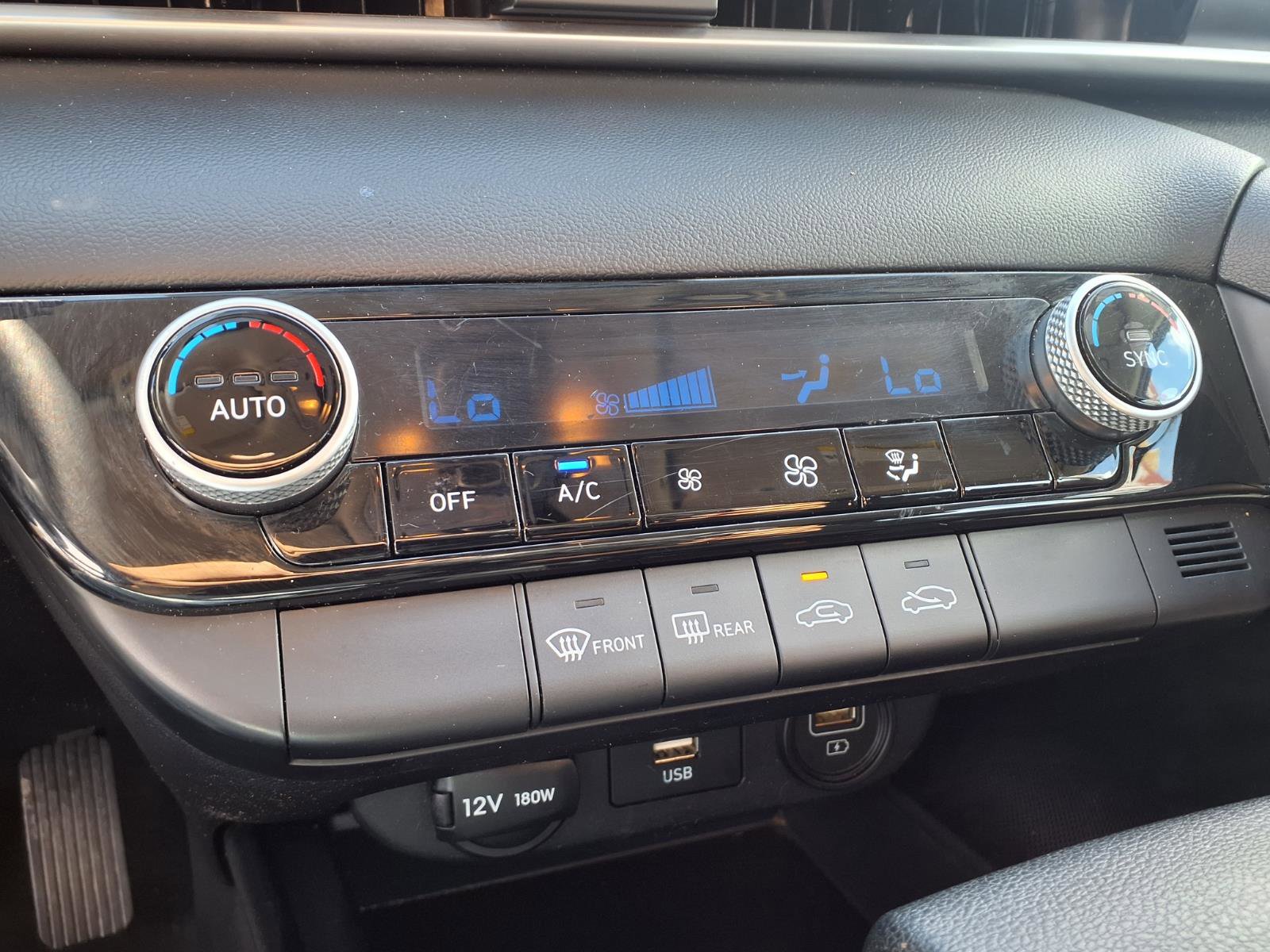 Used 2021 Hyundai Elantra SEL image 20