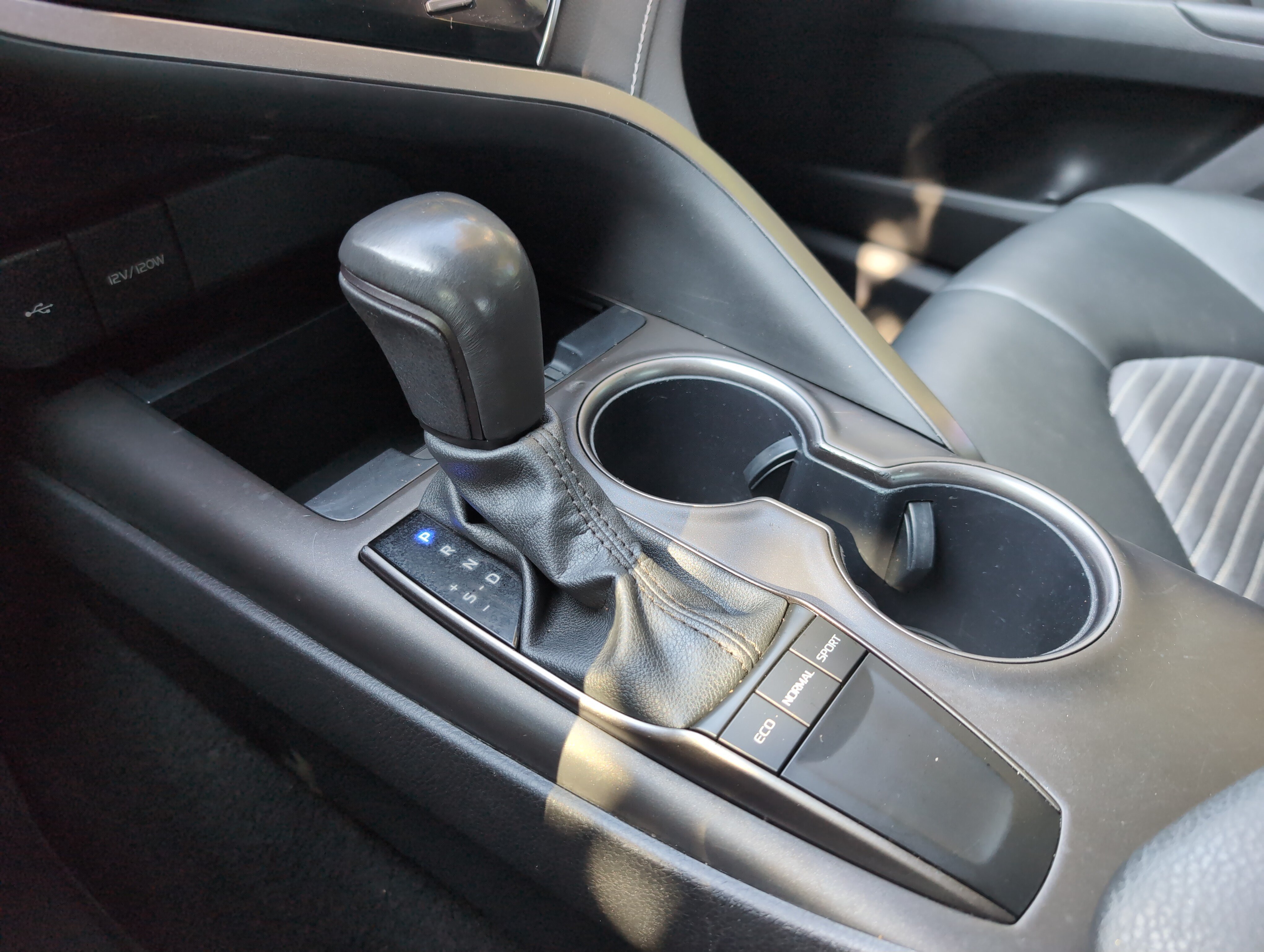 Certified 2024 Toyota Camry SE FWD image 25