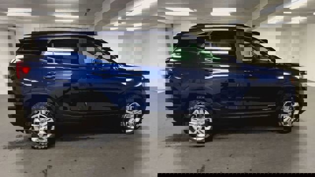 Certified 2022 GMC Terrain SLE w/ Driver Convenience Package image 9