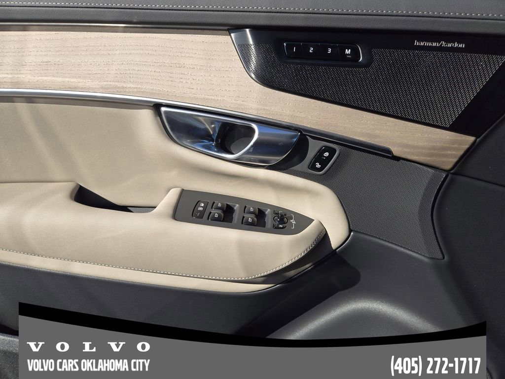 Used 2026 Volvo XC90 B6 Plus w/ Protection Package Premier AWD/4WD image 22