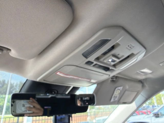 Used 2023 Toyota Highlander Platinum FWD image 22