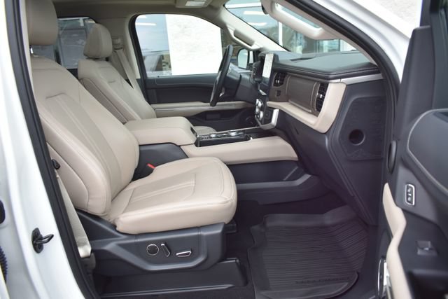 Used 2024 Ford Expedition Max Limited AWD/4WD image 55