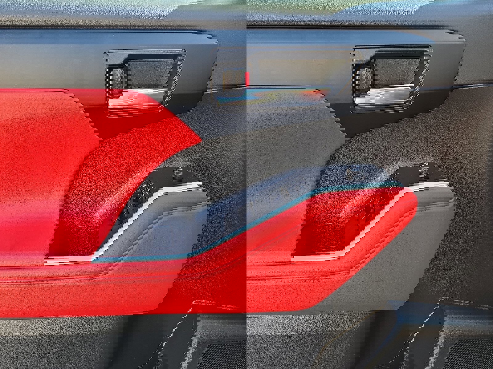 Used 2023 Toyota Highlander XSE AWD/4WD image 12