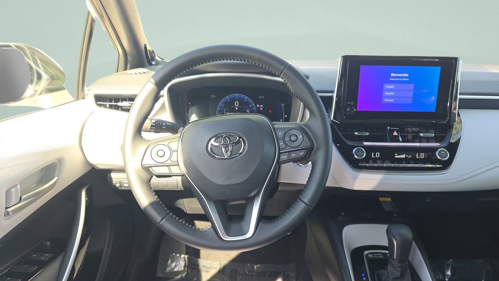 Used 2025 Toyota Corolla XSE image 15