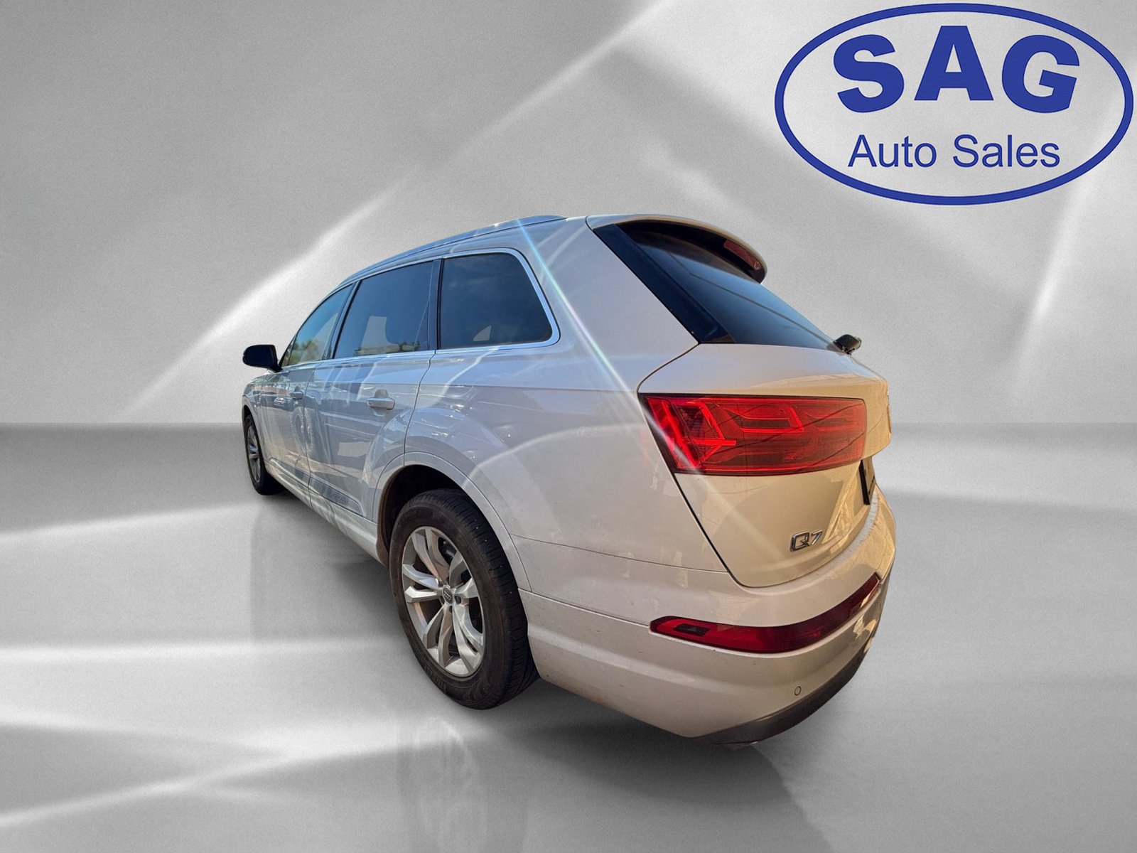 Used 2019 Audi Q7 3.0T Premium AWD/4WD image 4