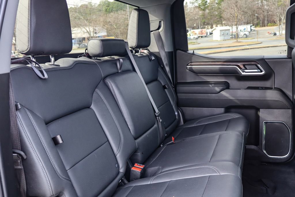 Certified 2025 GMC Sierra 1500 SLT image 15