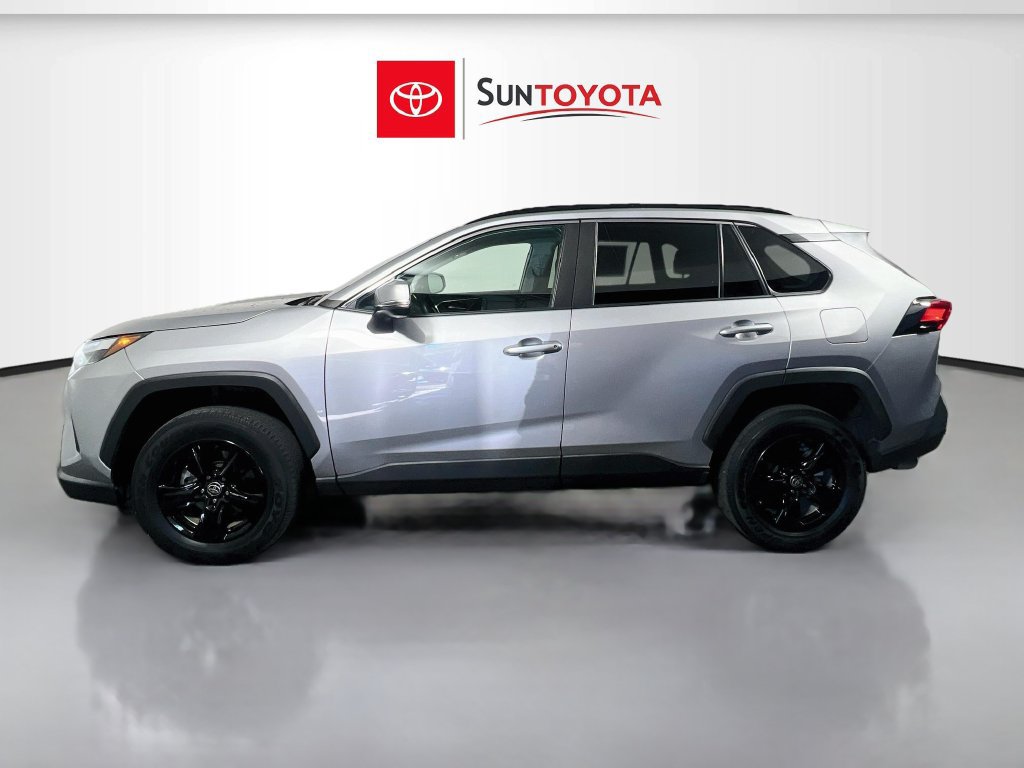 Used 2024 Toyota RAV4 XLE FWD image 7