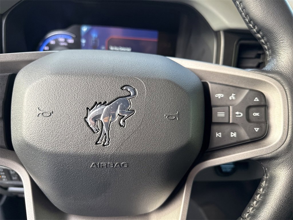 Used 2021 Ford Bronco Badlands image 27