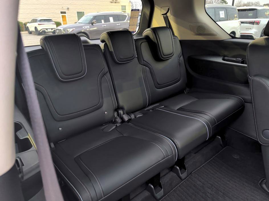 New 2026 INFINITI QX80 Luxe w/ Cargo Package image 23