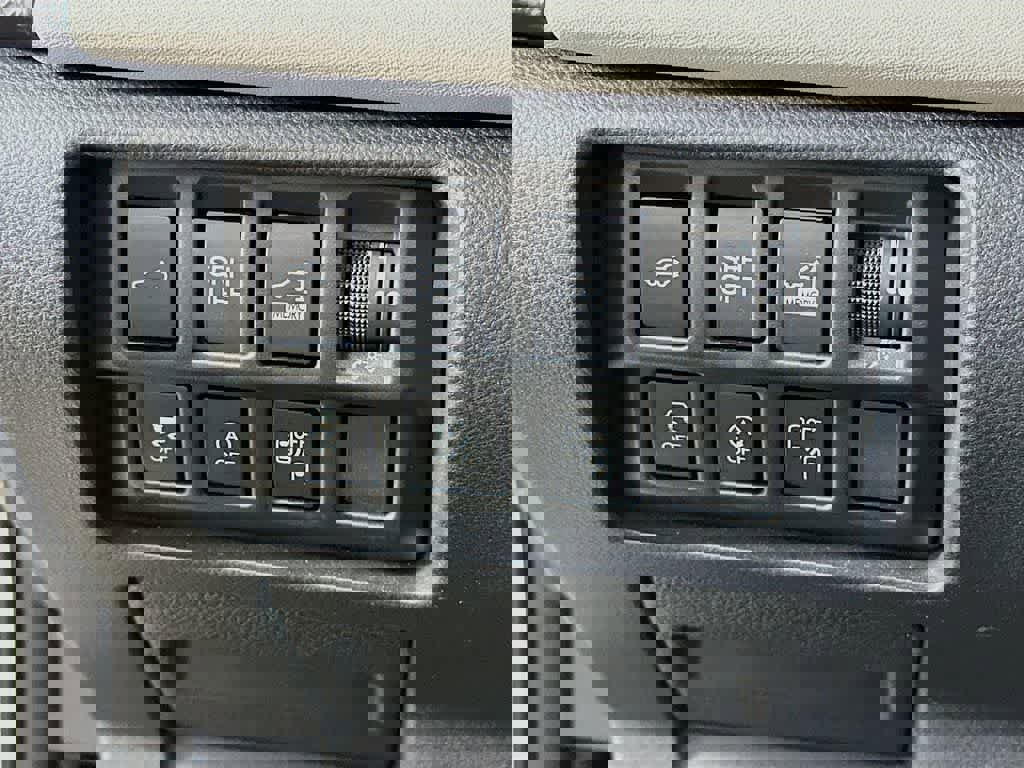 Used 2023 Subaru Forester Limited image 27