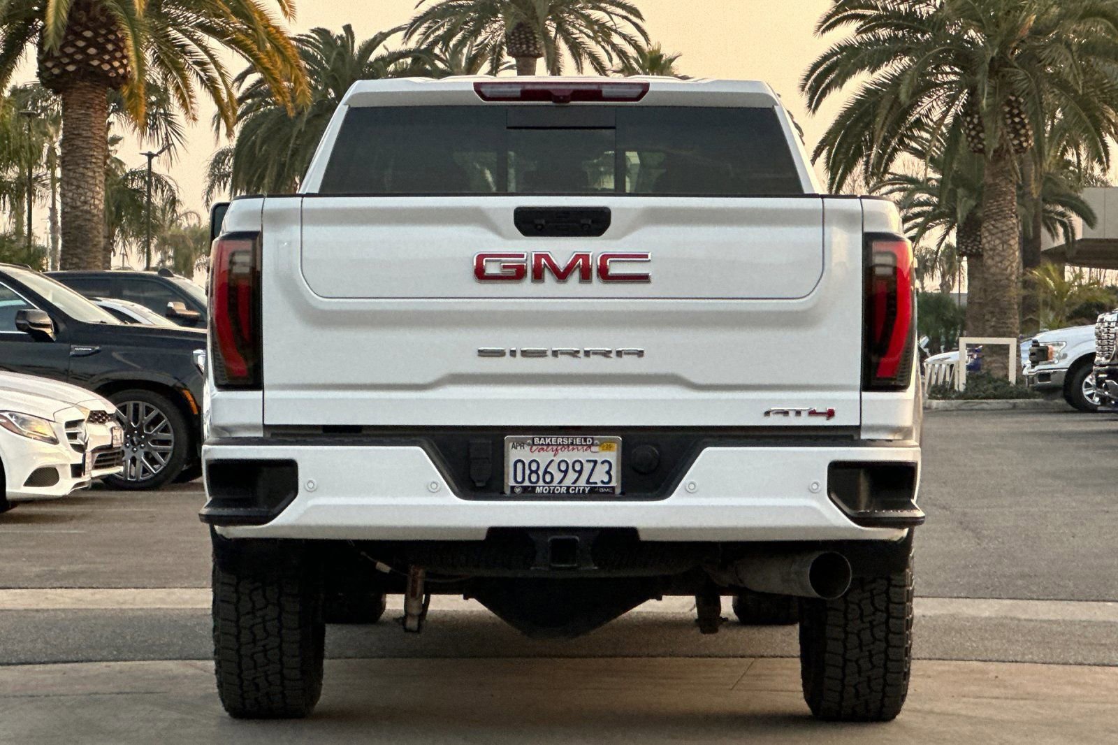 Certified 2024 GMC Sierra 2500 AT4 w/ AT4 Preferred Package image 5
