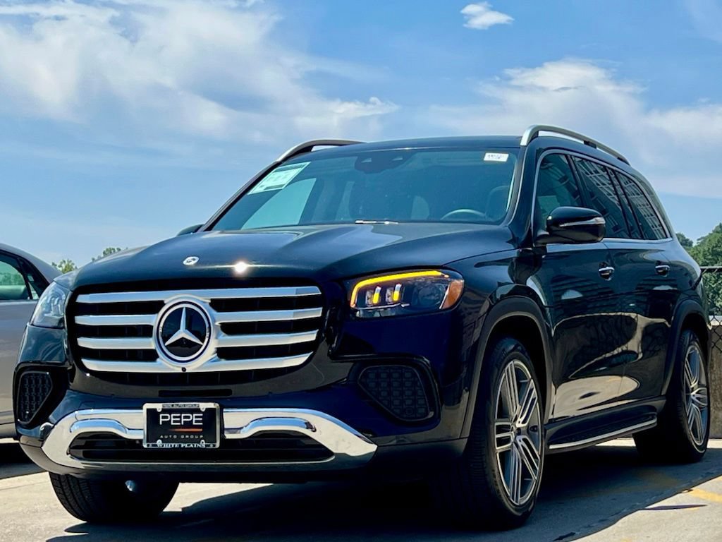 Certified 2026 Mercedes-Benz GLS 450 4MATIC image 4