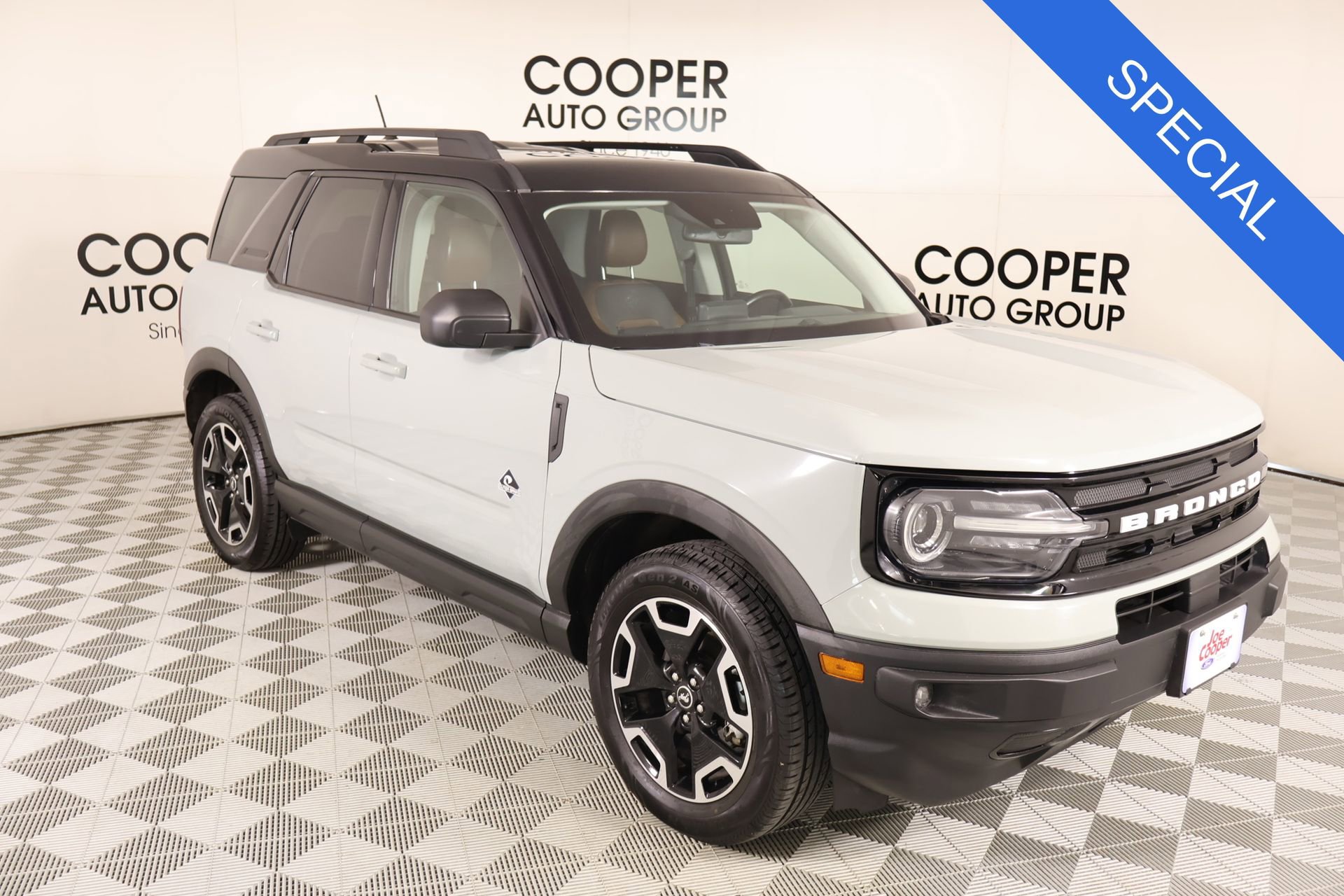 Used 2021 Ford Bronco Sport Outer Banks AWD/4WD image 1
