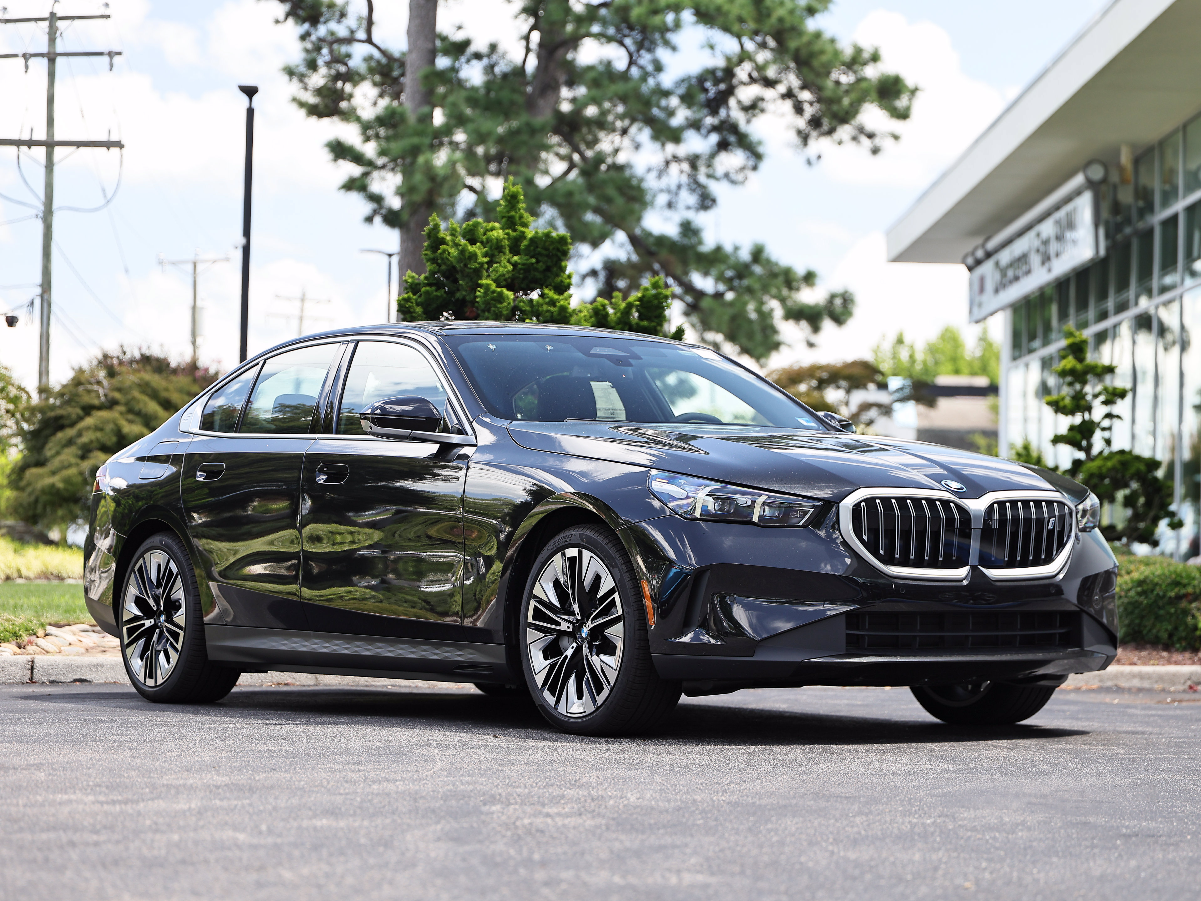 New 2027 BMW i5 xDrive40 w/ Premium Package
