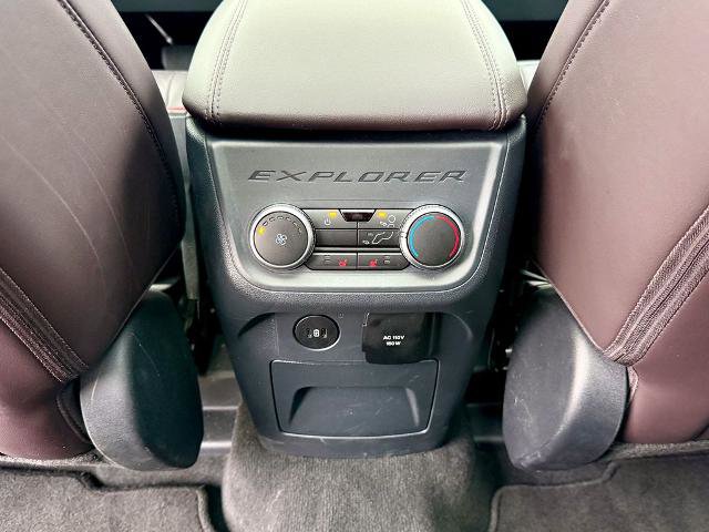 Certified 2025 Ford Explorer Platinum w/ LUX Leather Package AWD/4WD image 36