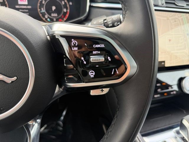 Used 2026 Jaguar F-PACE R-Dynamic S AWD/4WD image 23