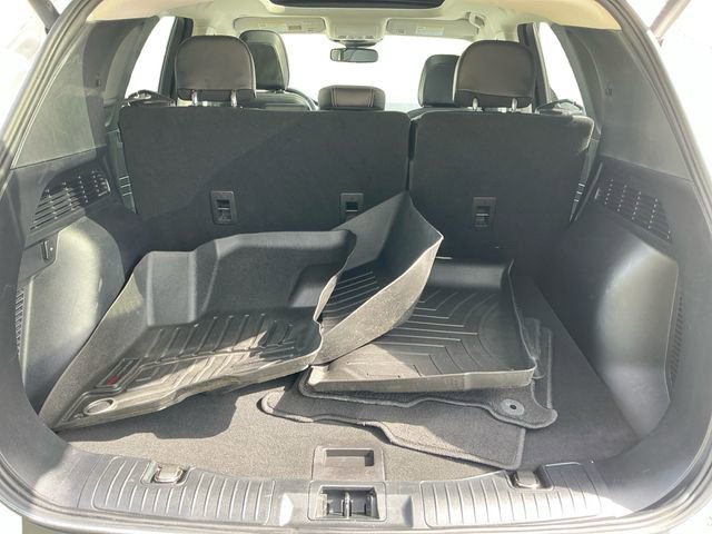 Used 2022 Ford Escape Titanium image 19