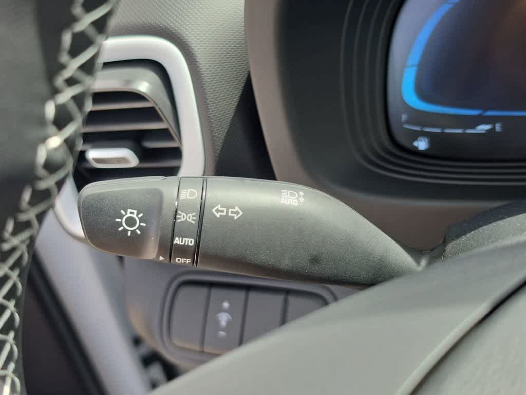 New 2026 Hyundai Venue SEL FWD image 27