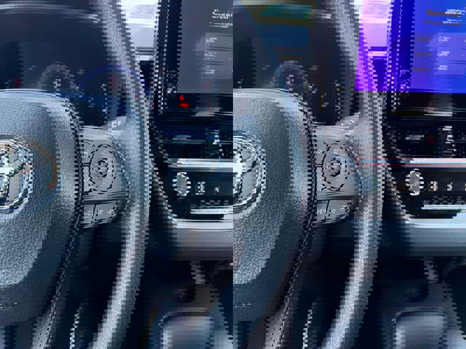 New 2026 Toyota Corolla LE FWD image 10