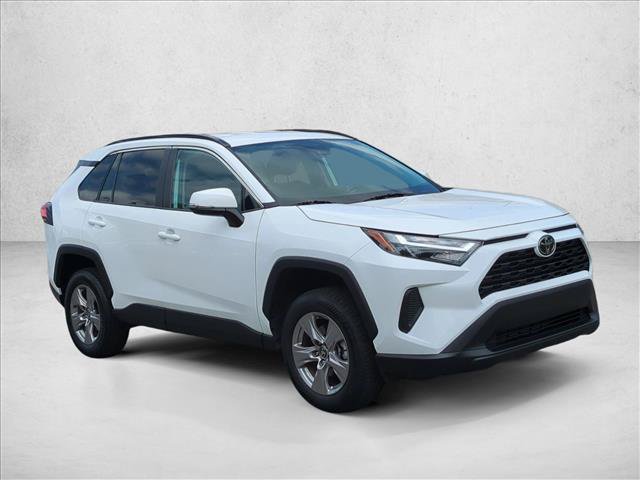 Used 2025 Toyota RAV4 XLE AWD/4WD image 3
