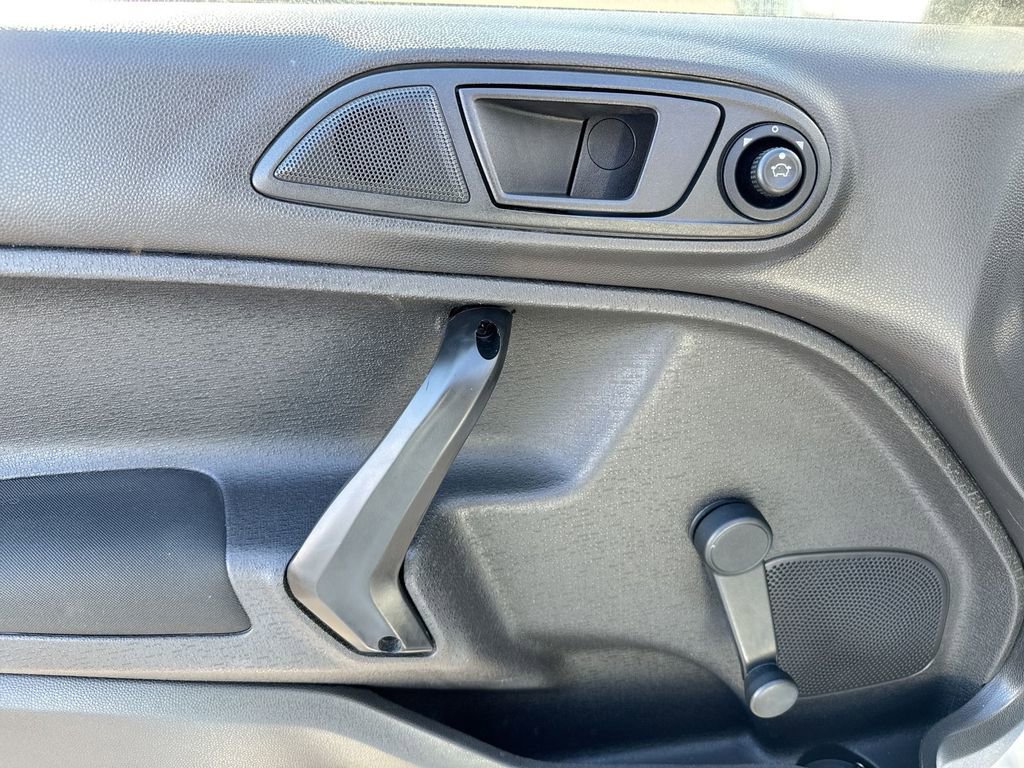 Used 2015 Ford Fiesta S image 19