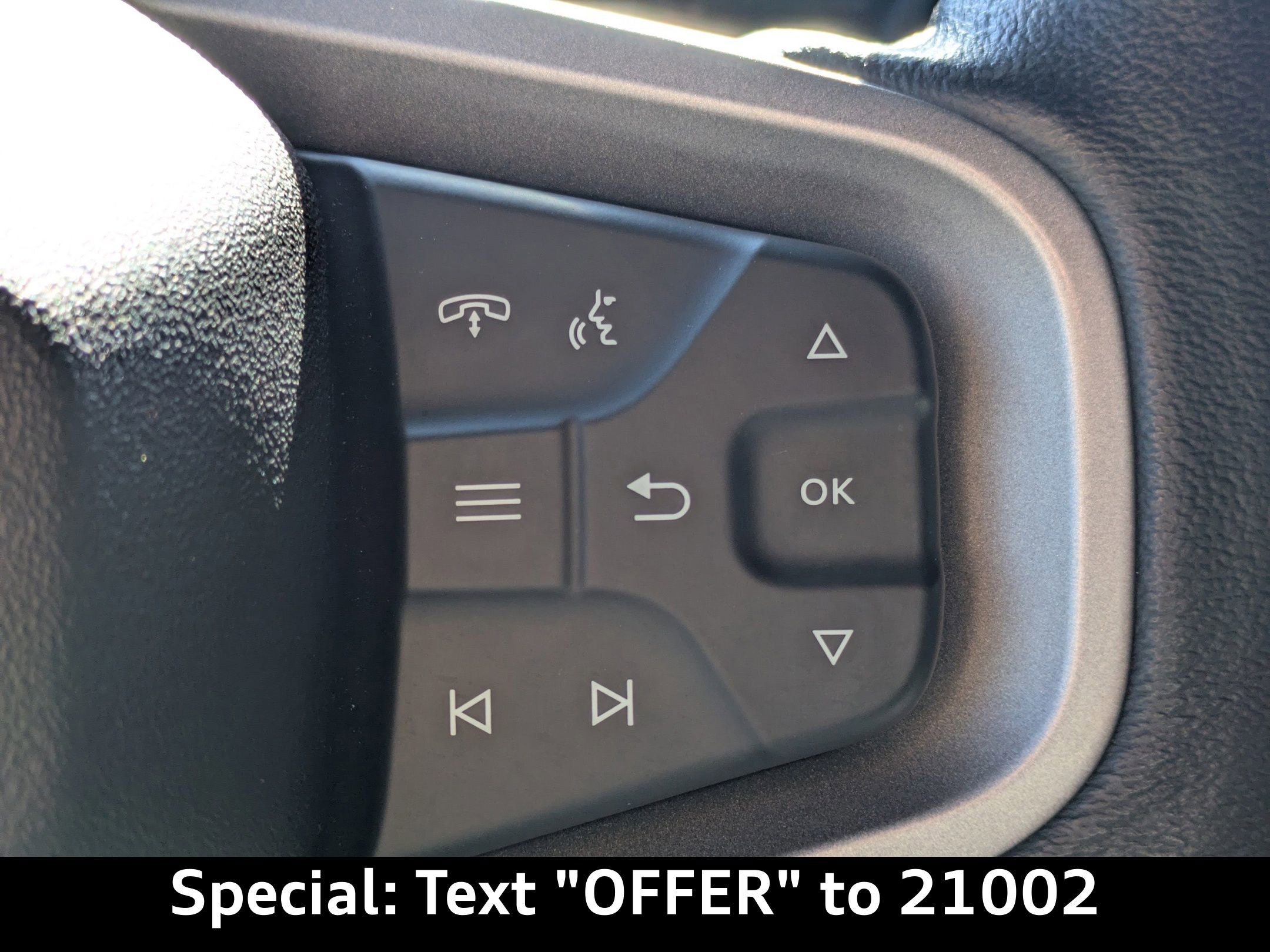 Used 2023 Ford Bronco Badlands image 27