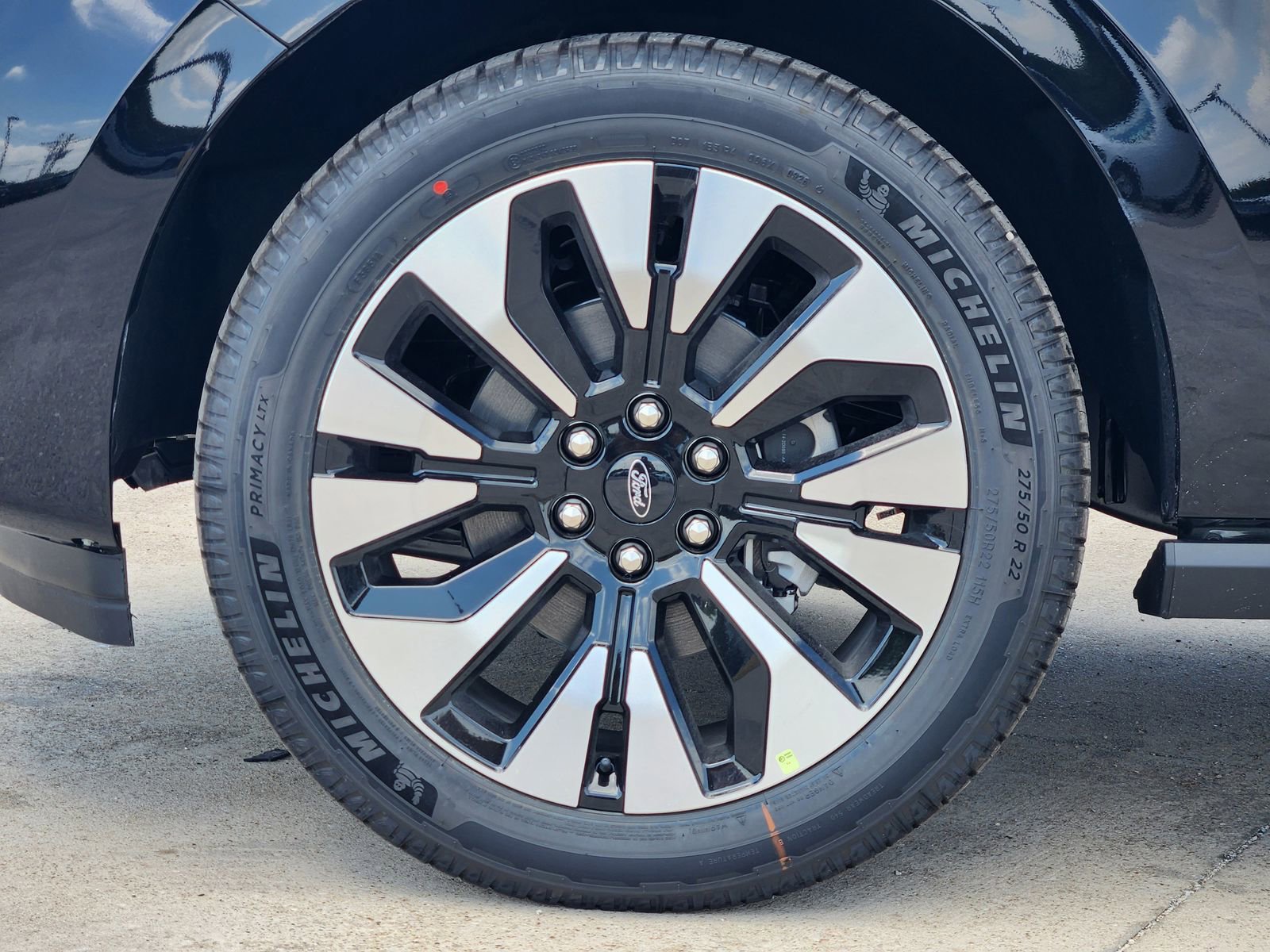 New 2026 Ford Expedition Max Platinum image 11