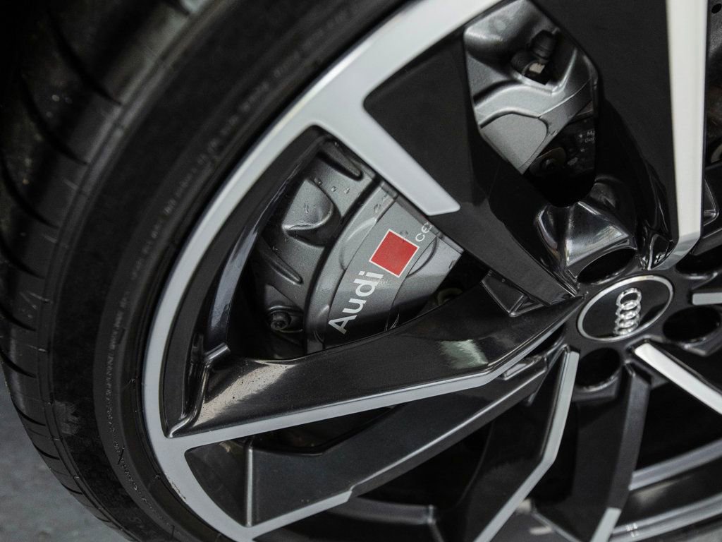 Used 2018 Audi RS 7 Performance w/ Cold Weather Package image 14